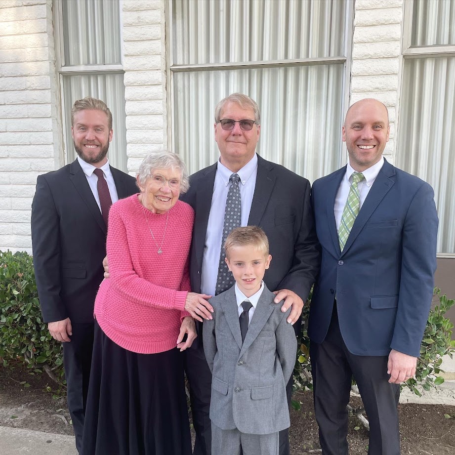 daniel, mom, wynn, chris